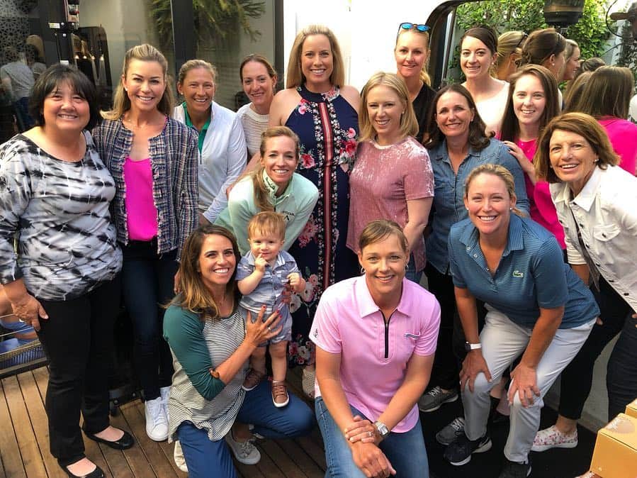 モーガン・プレッセルさんのインスタグラム写真 - (モーガン・プレッセルInstagram)「Baby fever on the @lpga_tour!! What fun celebrating @brittany1golf and baby Gouws coming soon!! Cannot wait to meet the little princess! 💕」4月26日 0時19分 - mpressel