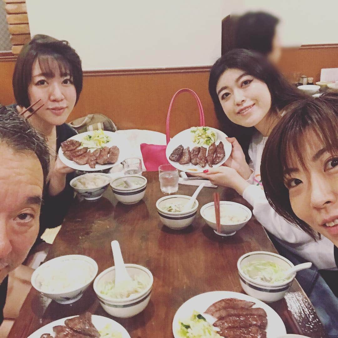 益子寺かおりさんのインスタグラム写真 - (益子寺かおりInstagram)「ああん、こんなに太くて柔らかいの…初めて！！///// ・ 先日の仙台でパックンチョした牛タンがあまりにも美味しんぼで、思い出し淫夢…。 ・ かおりの中の、牛タンランキング1位に、見事ランク淫してしまったわ…。ああん、また会いたい！！ ・ #かおりのスーパーくいチン坊  #ときめき止まらない好きよ仙台♡ #ベッドイン #bedin」4月26日 0時26分 - kaori_masuco