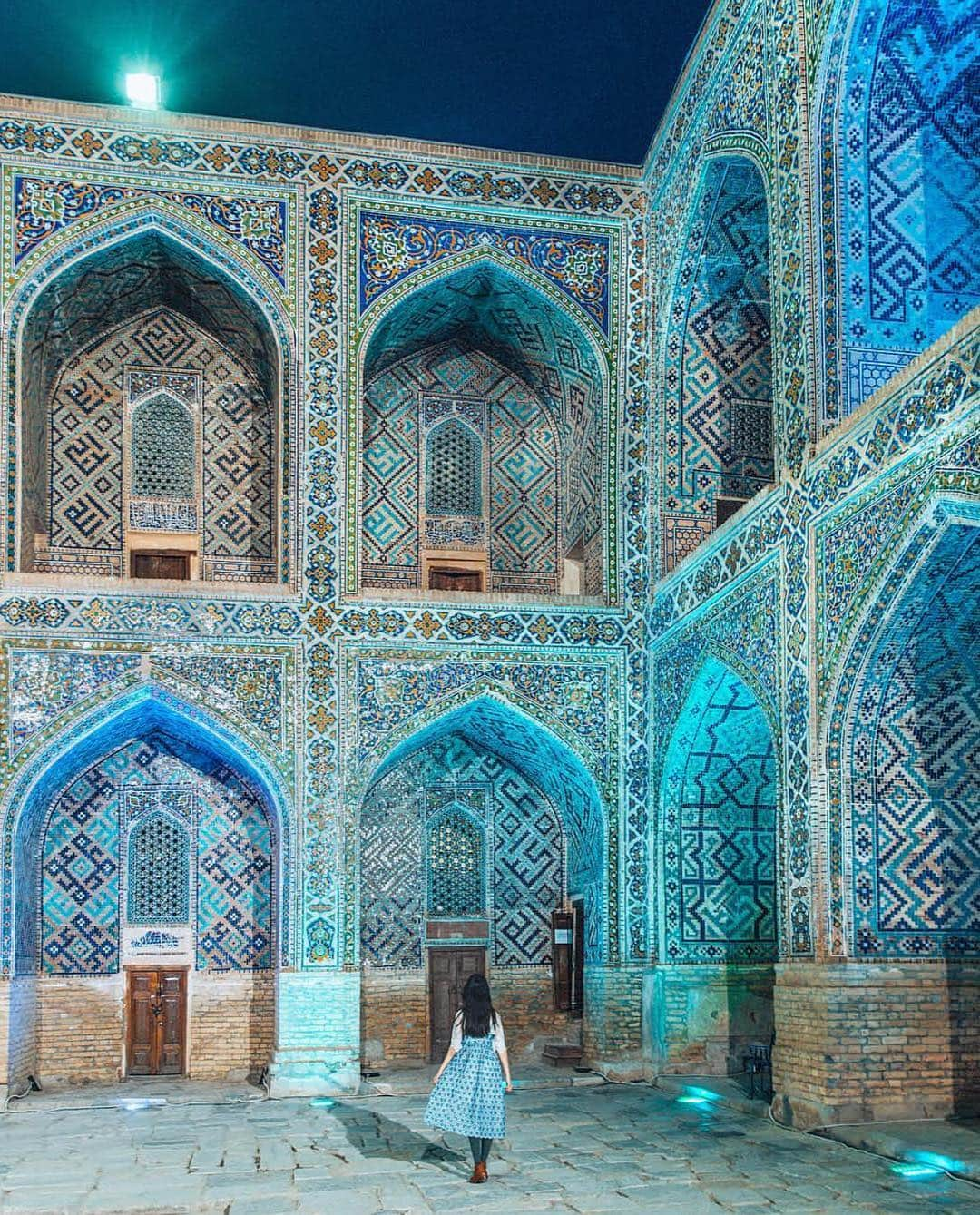 Wonderful Placesさんのインスタグラム写真 - (Wonderful PlacesInstagram)「Uzbekistan ✨💙💙💙✨ Which shot is your favorite? . Pictures by ✨✨@thediaryofanomad✨✨ #wonderful_places for a feature 💙」4月26日 1時04分 - wonderful_places