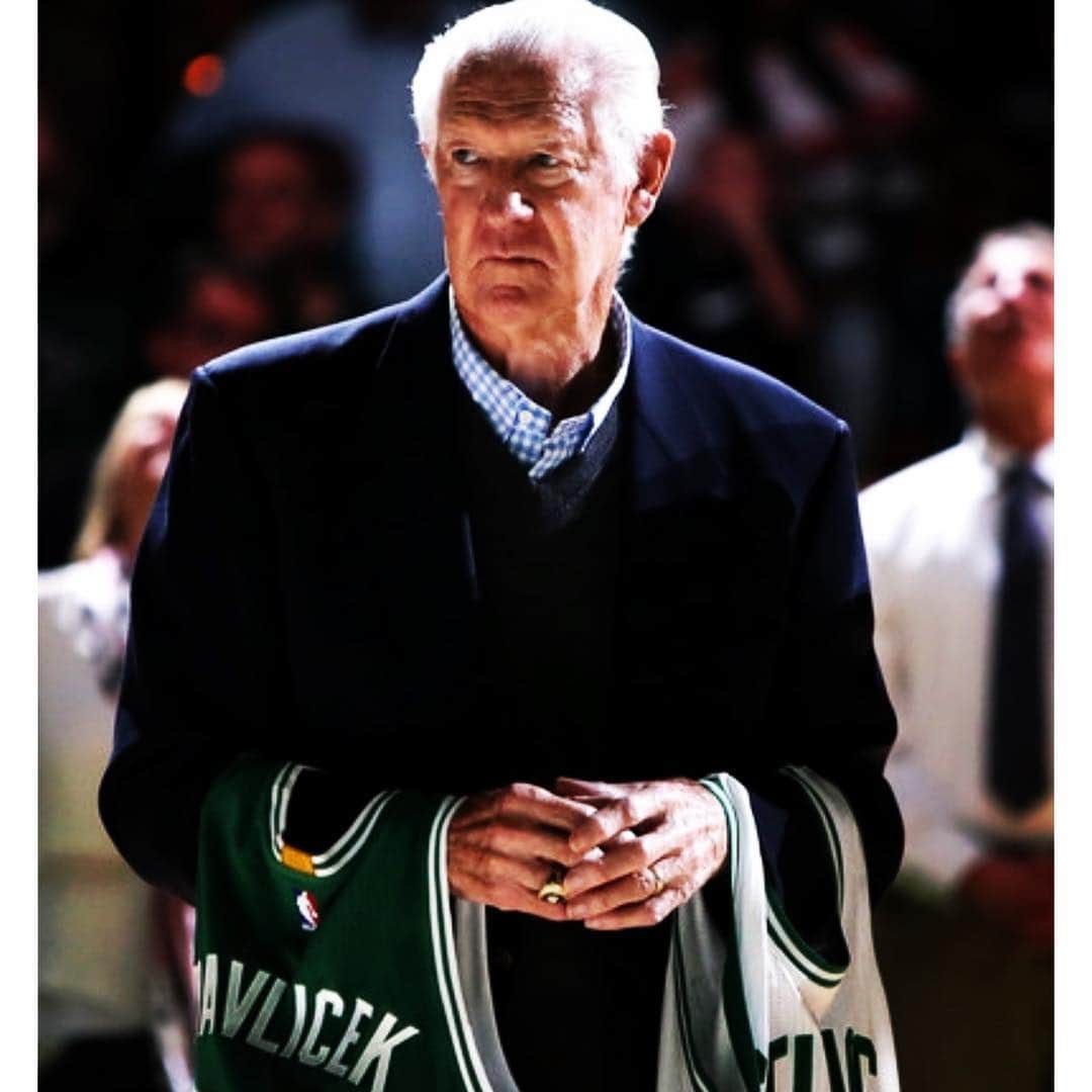 レイ・アレンのインスタグラム：「I'm so sorry to hear about the passing of one of the greatest Celtics of all time #JohnHavlicek He was always a pleasure to talk to when I had the opportunity. He was a true gentleman! Rest in Peace 17 #hondo」
