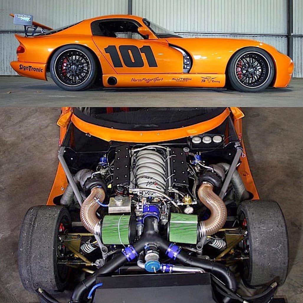 Classics Dailyさんのインスタグラム写真 - (Classics DailyInstagram)「Twin Turbo LSX swapped Viper Was the LSX a good choice? Yes or No?  _ @engine_swaps #viper #lsx #twinturbo #americanmuscle #musclecar #classiccar #classicsdaily」4月26日 10時34分 - classicsdaily
