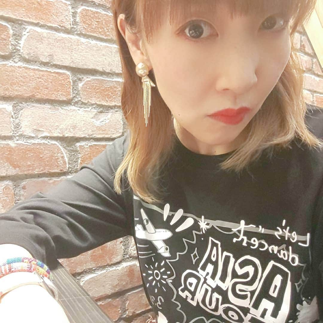 atsukoさんのインスタグラム写真 - (atsukoInstagram)「ライヴTシャツ！」4月26日 10時43分 - angela_atsuko