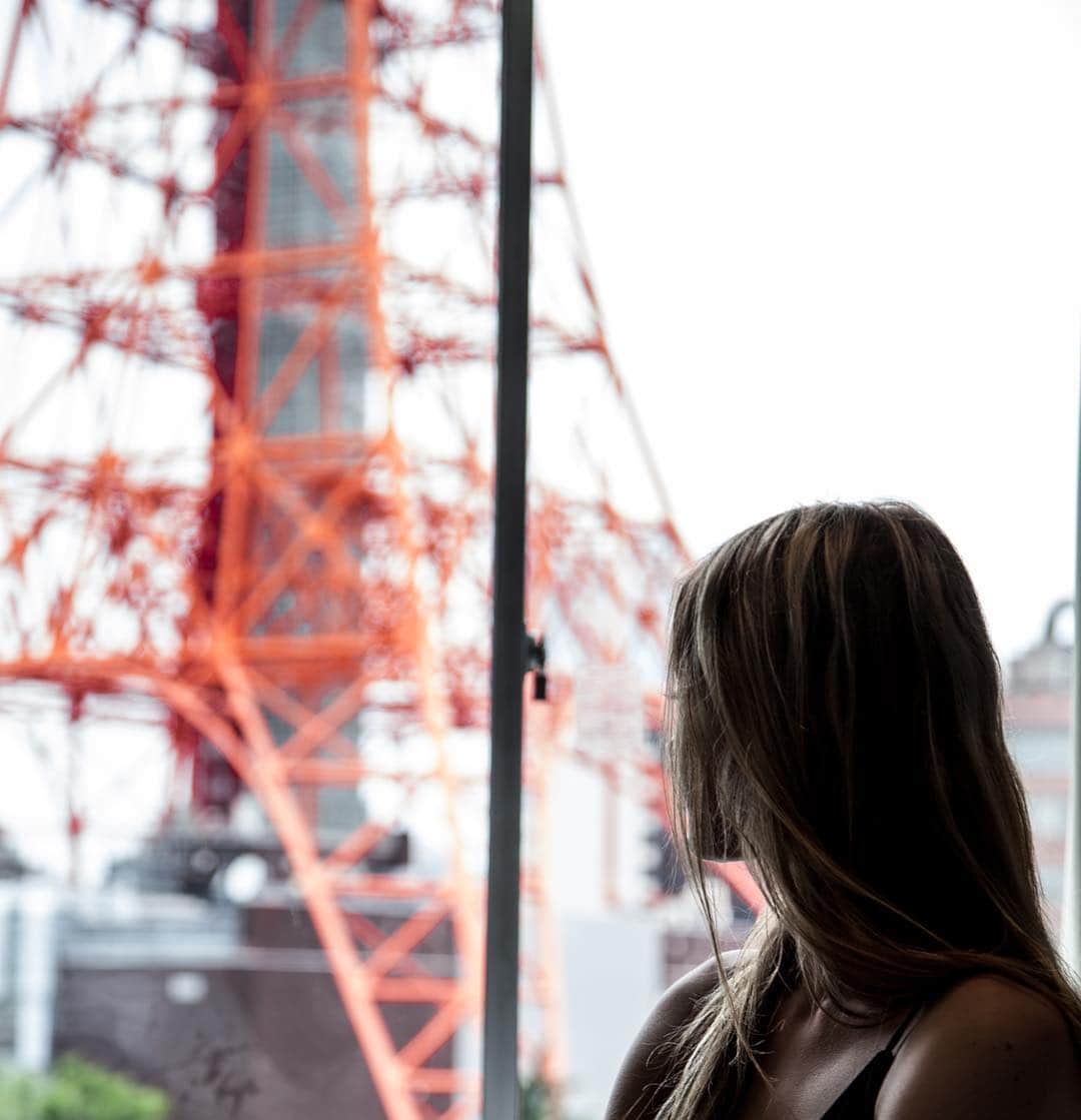 東京プリンスホテルさんのインスタグラム写真 - (東京プリンスホテルInstagram)「大迫力の東京タワーがご覧いただけるお部屋をご用意しております。⁣ プライベート空間で東京タワーを満喫しませんか。⁣ ⁣ We have a room where you can see the spectacular Tokyo Tower.How about enjoying the Tokyo Tower fully in a private space?⁣ ⁣ Share your own images with us by tagging @tokyoprincehotel⁣ —————————————————————⁣ #東京プリンスホテル #東京プリンス #プリンスホテル #tokyoprincehotel #tokyoprince #princehotels⁣ #日本 #東京 #JAPAN #tokyo⁣ #東京タワー #tokyotower #tokyoview⁣ #beautifulhotels #tokyohotel #東京 #东京 #도쿄 #tokio⁣ #travel #instagood #instalike #travelgram⁣ #景色 #観光 #Scenery #city #cityview #Tourism」4月26日 11時05分 - tokyoprincehotel