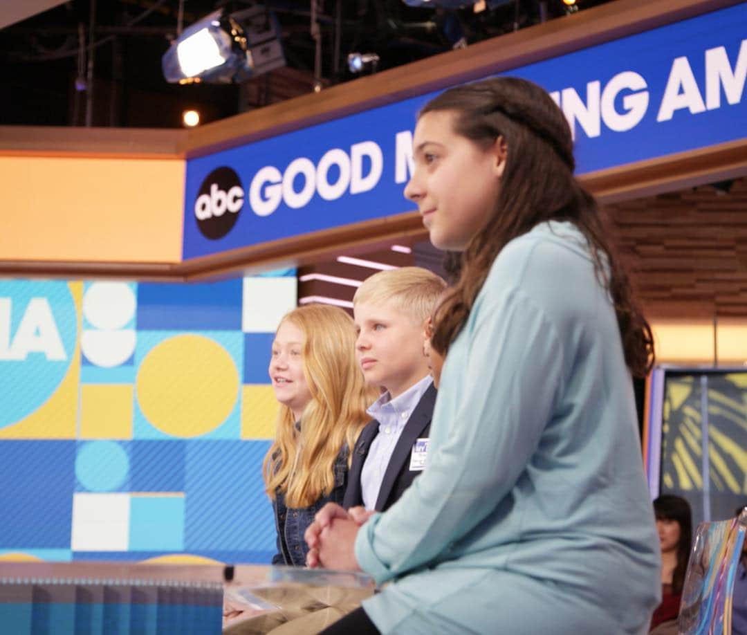 Good Morning Americaさんのインスタグラム写真 - (Good Morning AmericaInstagram)「When it’s #TakeYourChildtoWorkDay, the kids are in charge at GMA! 👦👧」4月26日 2時51分 - goodmorningamerica
