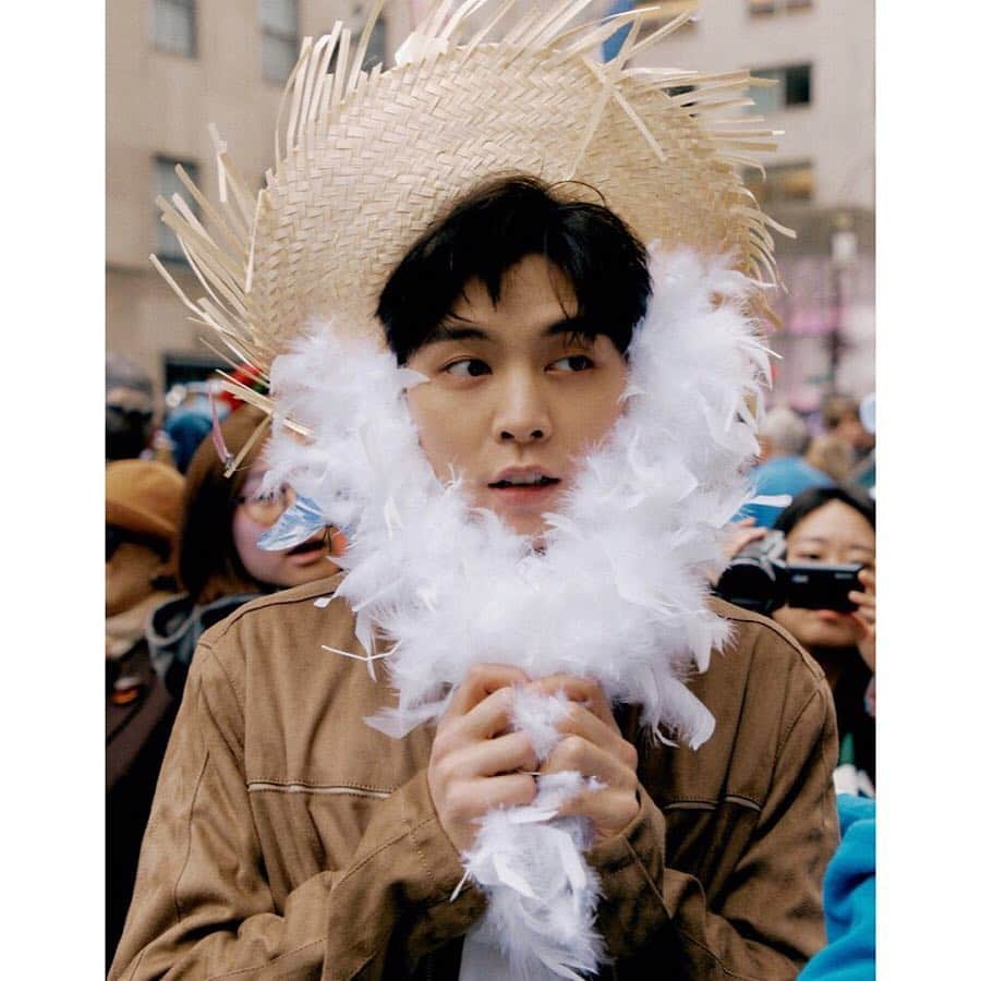 NCT 127さんのインスタグラム写真 - (NCT 127Instagram)「One of the best Easter celebrations I've ever had in my life haha I'm glad we decorated our own hats because everyone else had some pretty crazy-looking hats lool It was great to see NYC in the Easter spirit!! Great time haha -Mark  #WE_ARE_SUPERHUMAN #NCT127_SUPERHUMAN #NCT127 #SUPERHUMAN #NEOCITYinUSA #NCT127inUSA #NEWYORK #NCT127 #NCT」4月26日 3時31分 - nct127