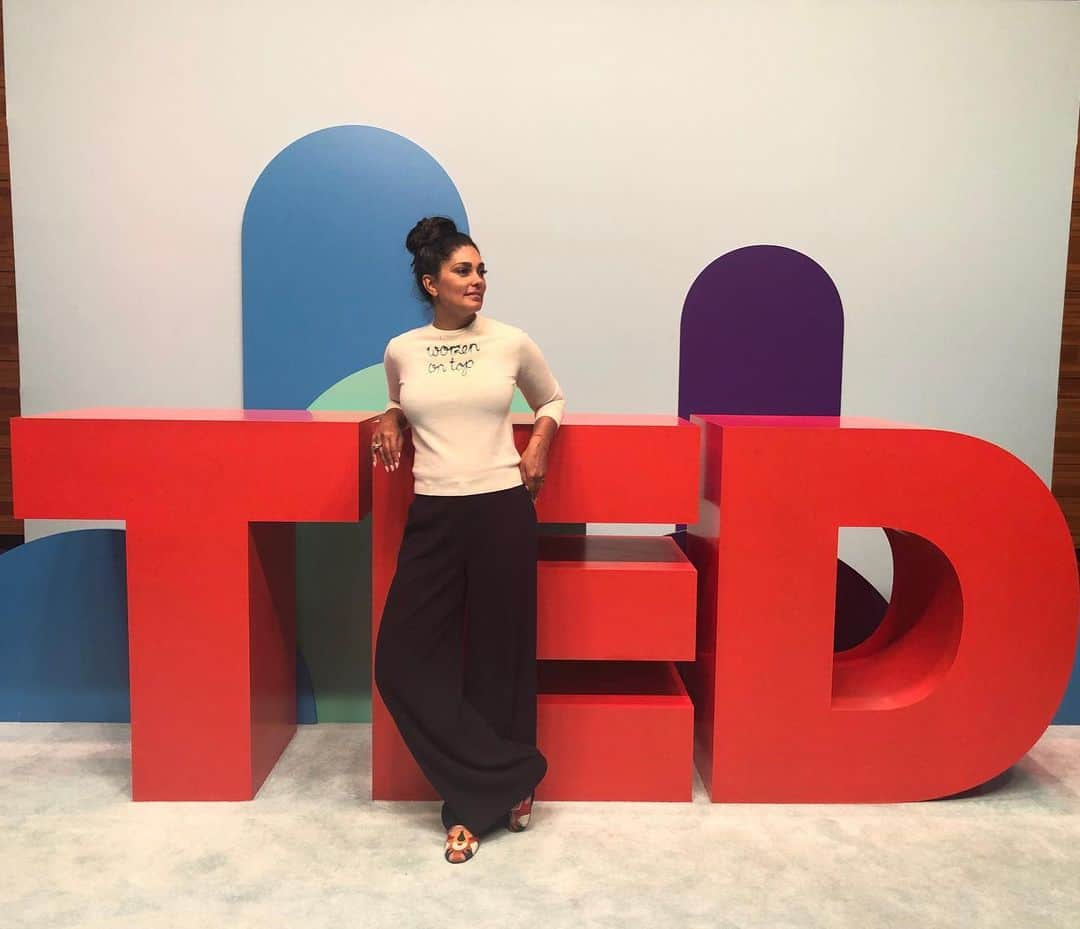 レイチェルロイさんのインスタグラム写真 - (レイチェルロイInstagram)「Women on Top - our founder RR @ted 2019 in the RRC True Trouser & @linguafrancanyc . . . . #fashionlover #fashiondesign #fashioninsta #fashionlook #fashionlovers #fashionlove #fashiontrends #fashiondiary #fashionstore #fashiongirls #nyc #nycc #nycity #nyc_highlights #nycmua #nycfashionblogger #instagramnyc #nycfashion #nycblogger #nycstreetstyle #nycbloggers #nycdesigner #nyclife #rachelroycollection #ted2019 #biggerthanus #rachelroy #linguafrancanyc」4月26日 3時34分 - rachel_roy