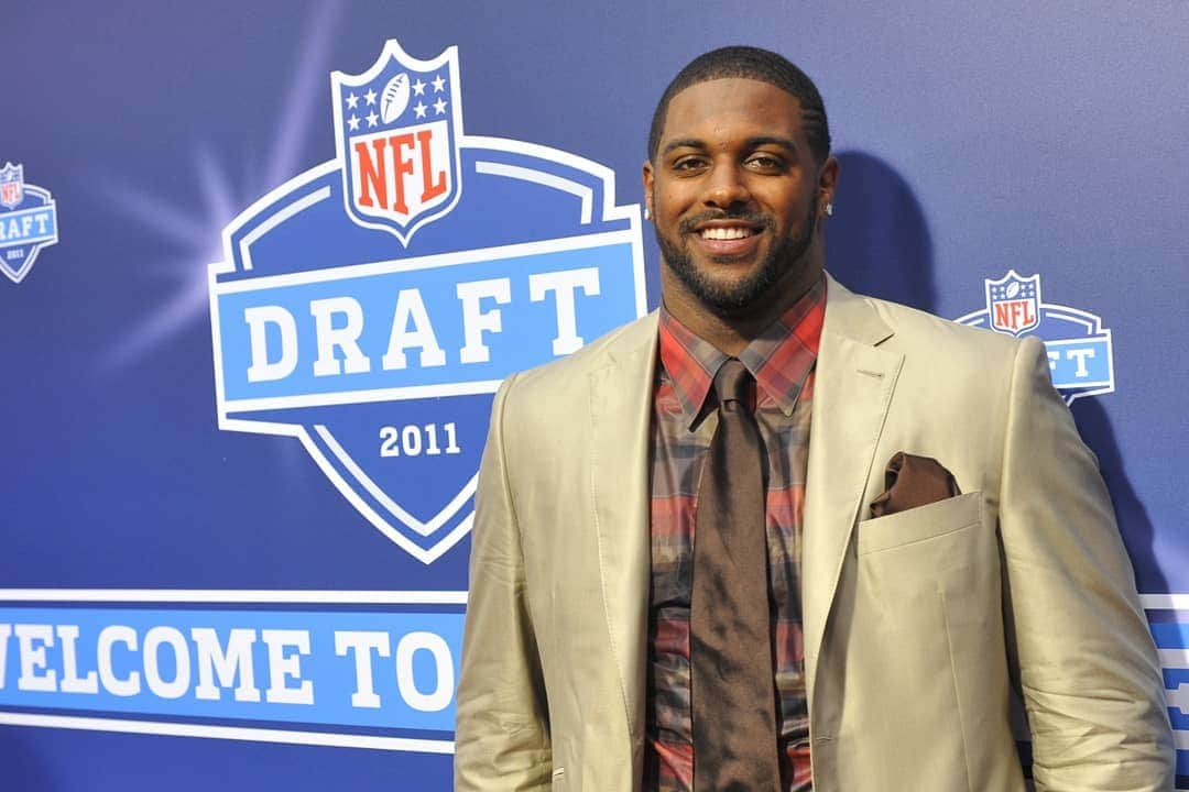 ニューオーリンズ・セインツさんのインスタグラム写真 - (ニューオーリンズ・セインツInstagram)「#TBT 8 years ago: @camjordan94 at the #NFLDraft #SaintsDraft  Click link in bio to see his best plays of the 2018 season.」4月26日 3時58分 - saints