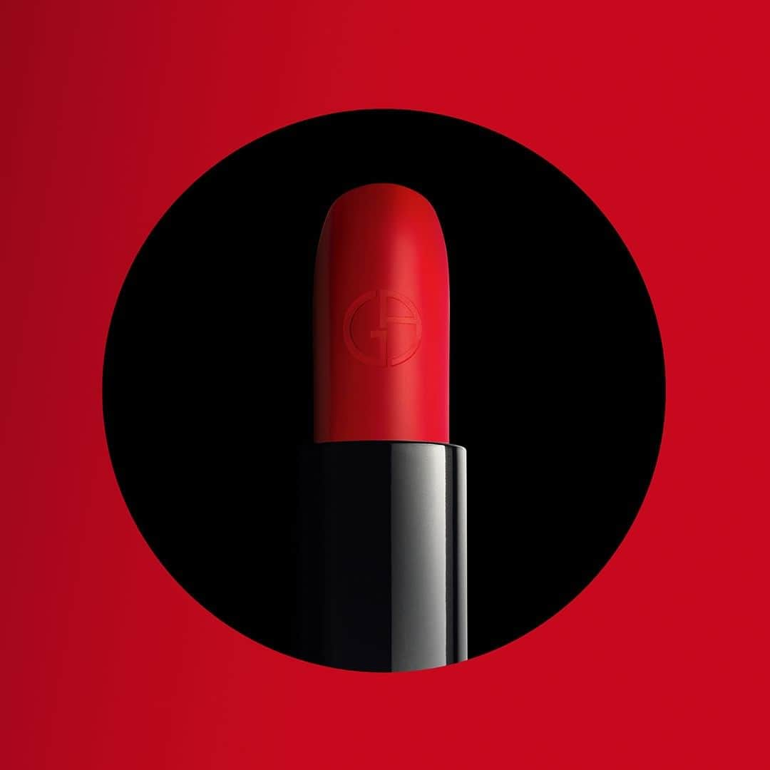 Armani Beautyさんのインスタグラム写真 - (Armani BeautyInstagram)「Maximum coverage in one stroke with a lasting matte finish, rediscover ROUGE D'ARMANI MATTE in iconic shade 400 "Four hundred". #ArmaniBeauty #RougeDArmaniMatte #MyPartnerInCrime #makeup」4月26日 3時59分 - armanibeauty