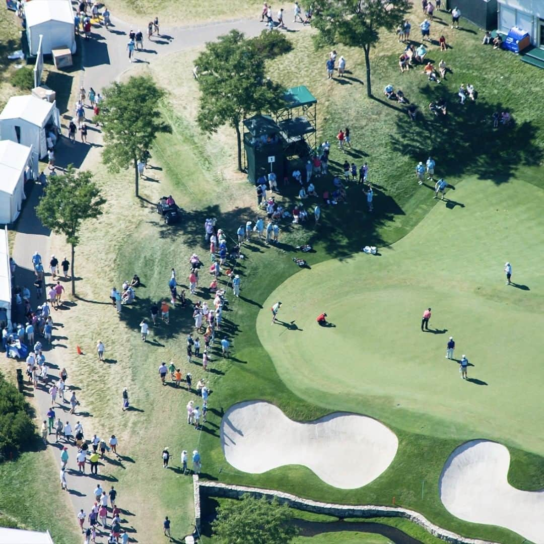 nyonairさんのインスタグラム写真 - (nyonairInstagram)「How are you going to get to the PGA Championship?  For only $445 a seat you can land on the Fairway and skip the traffic with @FlyFOXTROT.  Call us: 844.446.7795 or Book Now: http://FlyFOXTROT.COM #FlyPrivate & #FlyFOXTROT」4月26日 4時20分 - nyonair