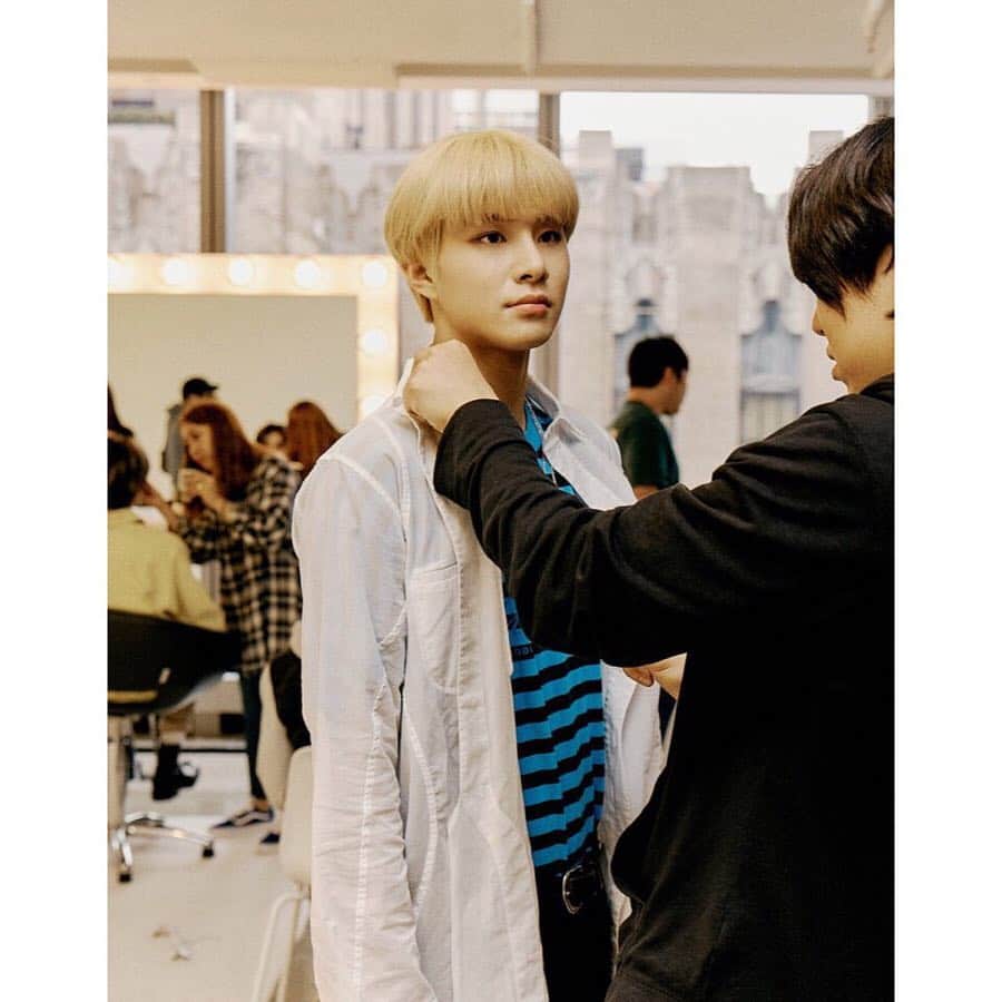 NCT 127さんのインスタグラム写真 - (NCT 127Instagram)「여러분~~미국에서 프로모션을 할수있게되어서 정말 기뻐요! 앞으로도 많이 많이 했으면 좋겠습니다ㅠ -정우  Hi everyone~~ I’m so happy we’re getting to do a lot of promotion in the States. I wish we could do more of this in the future 😭 -Jungwoo  #WE_ARE_SUPERHUMAN #NCT127_SUPERHUMAN #NCT127 #SUPERHUMAN #NEOCITYinUSA #NCT127inUSA #NEWYORK #NCT127 #NCT」4月26日 4時23分 - nct127