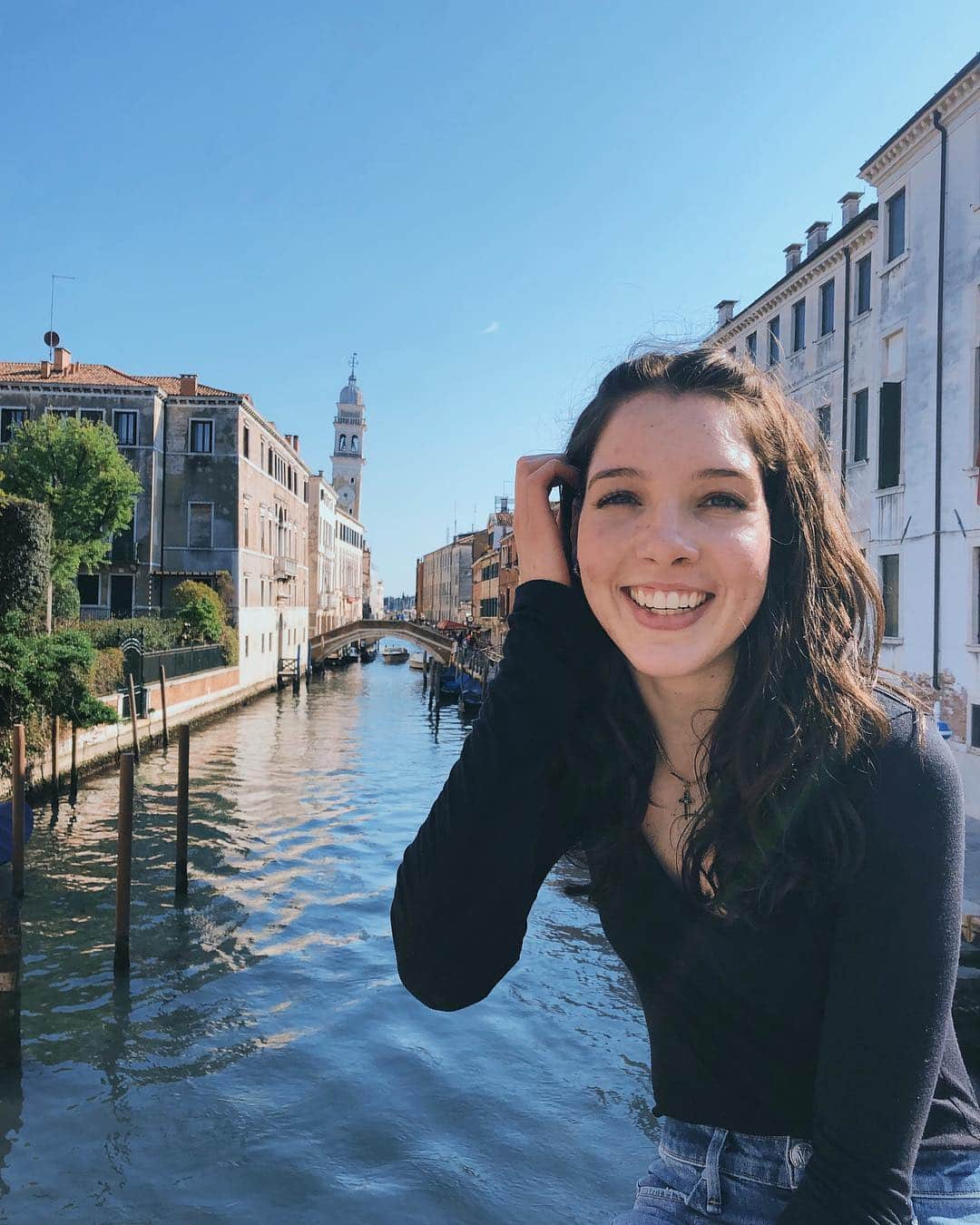 ロレイン・マクナマラのインスタグラム：「Still not over what a fairytale this was...✨❤️🇮🇹」