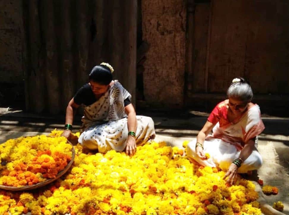 のインスタグラム：「Some ☀️ for your day: Adiv Maushi women separating temple offering flowers (that would otherwise we washed into the waterways) to create our organic #artisanal hand dyed #SS19 silk and cotton pieces #Marigolds #art #madebywomen」
