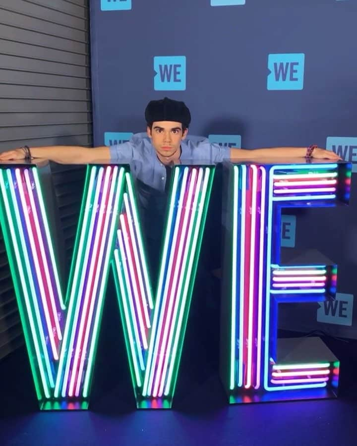 キャメロン・ボイスのインスタグラム：「Thanks @wemovement !!! You guys are legends.」