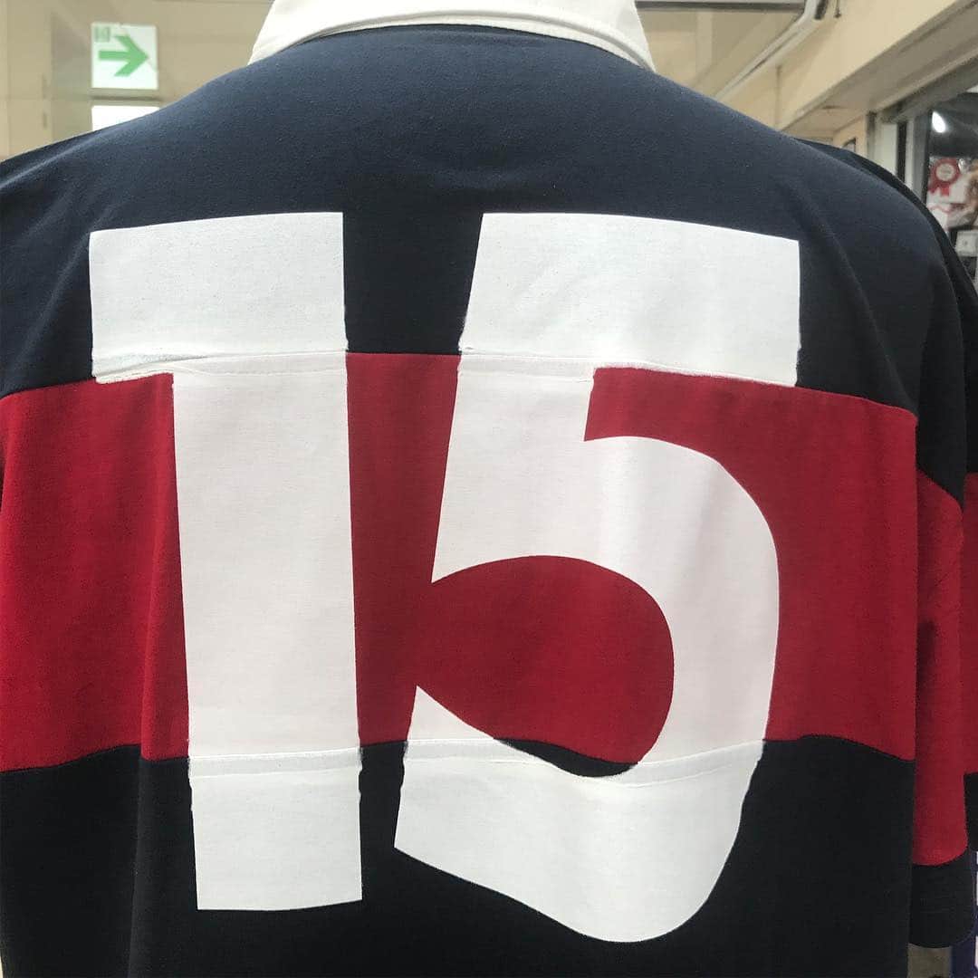 植田朝日さんのインスタグラム写真 - (植田朝日Instagram)「🔵🔴﻿ ‪大人気のラガーシャツは残り10枚を切ったそうです。‬﻿ ﻿ ‪もう再生産はないらしいんで早い者勝ちだね。‬﻿ ﻿ ‪原宿のデポルテスかオンラインショップでGETしてね。‬﻿ ﻿ ‪bit.ly/2TXeErY‬﻿ ﻿ ‪#tokyo12 #tokyo12ラガーシャツ #秩父宮開催‬ #FC東京 #ラガーシャツ」4月26日 6時03分 - asahiman