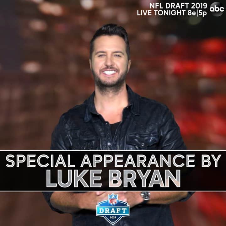 アメリカン・ブロードキャスティング・カンパニーのインスタグラム：「Nashville + @lukebryan + 2019 #NFLDraft = 😁😁😁 It all starts TONIGHT at 8e|5p!」