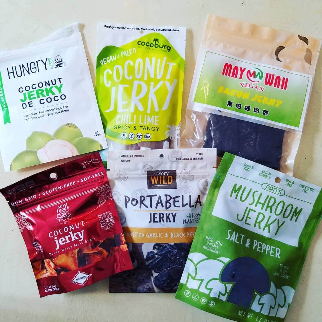 ガソリングラマーさんのインスタグラム写真 - (ガソリングラマーInstagram)「LETS TALK SOME #JERKY #GASOLINEKITCHEN ADVENTURES  @buddhabrandsco #coconutjerky 🥥 via @vegancuts @coconut_jerky #coconutjerky 🥥 @maywahnyc via @fakemeats 🥓 #veganbaconjerky @sevafoods #coconutjerky 🥥 @savorywild #mushroomjerky 🍄 @mushroomjerky 🍄 #MUSHROOMJERKY #vegan #vegansofIG #plantstrong #eatplants #vegansofinstagram #plantbased #veganfood #instavegan #whatveganseat #vegangood #veganjerky @gasolineglamour  #GASOLINEKITCHEN  #GASOLINEGLAMOUR  Not paid just sharing the good stuff  #buddhabrandsco #vegancuts #cocoburg #maywah #fakemeats #sevafoods #savorywild #pansmushroomjerky」4月26日 6時07分 - gasolineglamour