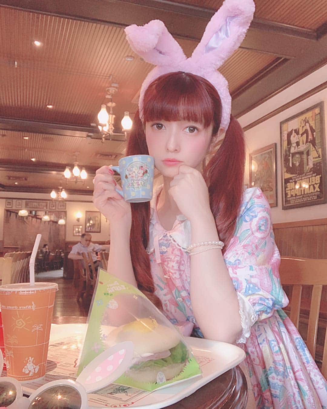 青木美沙子さんのインスタグラム写真 - (青木美沙子Instagram)「#イースター #ディズニー」4月26日 8時12分 - misakoaoki