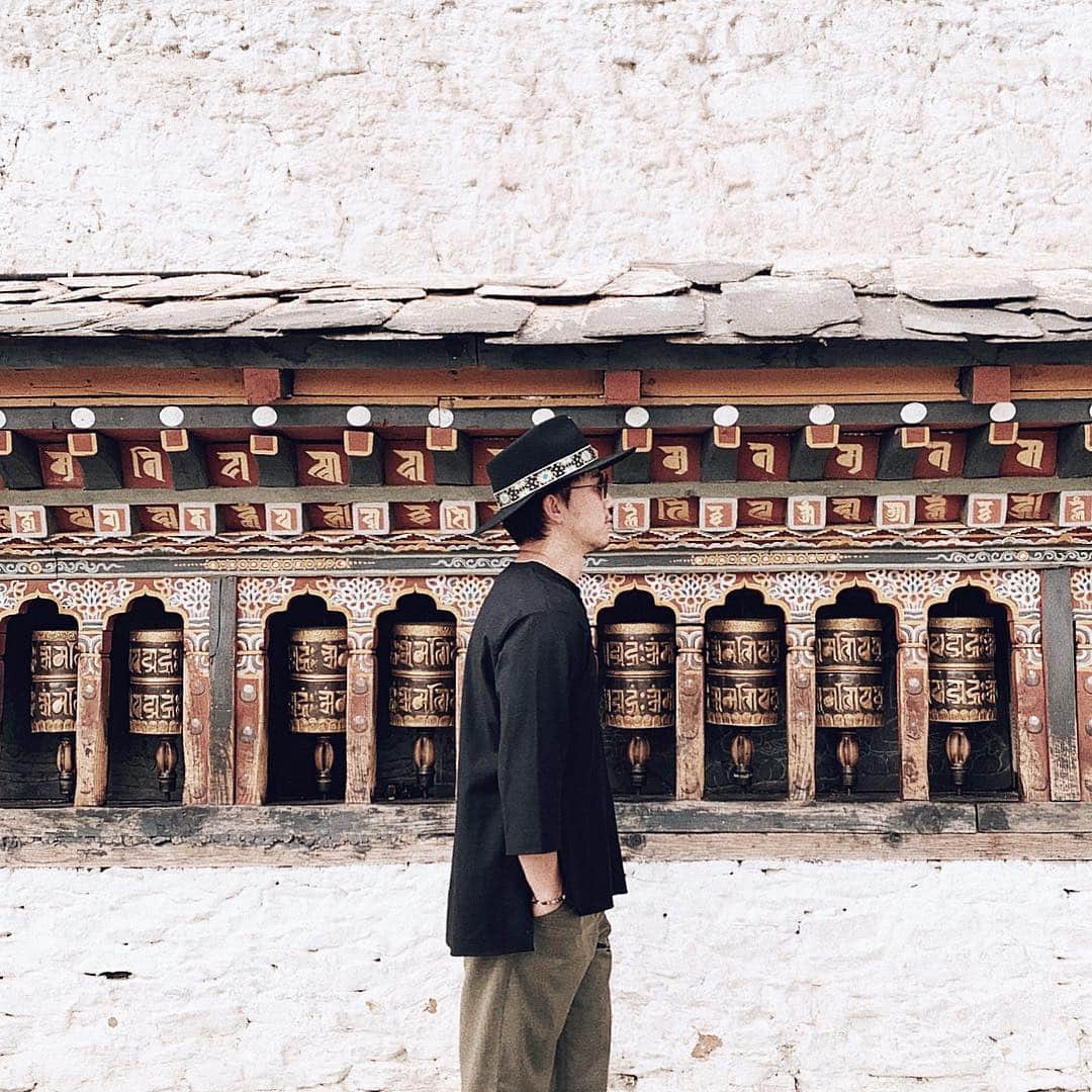 三浦大地さんのインスタグラム写真 - (三浦大地Instagram)「GOOD LUCK.  この国は祈りで溢れてる。  毎日が初詣。  祈りは感謝と表明。  #bhutan」4月26日 8時11分 - daichi_1127