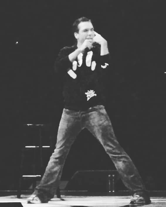 デイン・クックさんのインスタグラム写真 - (デイン・クックInstagram)「#tbt #ISolatedINcident tour with #LiveNation — epic shows.  Rockin’ my own swag & standing like a guy performing in the middle of a SOLD OUT arena.」4月26日 8時26分 - danecook