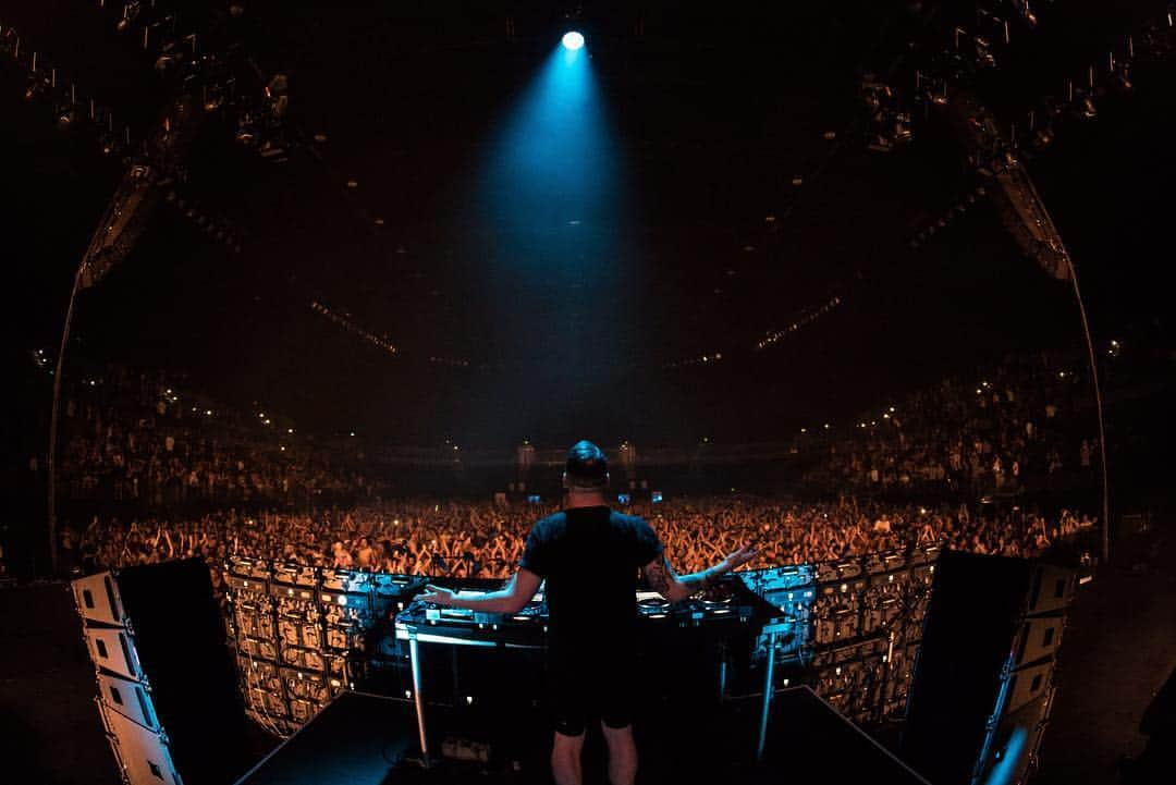 Zomboyさんのインスタグラム写真 - (ZomboyInstagram)「I f*ck with you Auckland 🤘」4月26日 8時37分 - zomboy