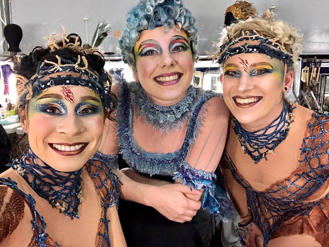 マリッサ・キングのインスタグラム：「World Premiere with my lovely ladies! ❤️ #Alegria #Montreal #WorldPremiere #showtime #cirquedusoleil」