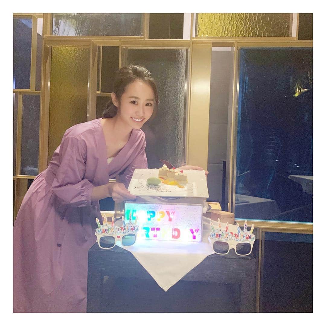 筒井萌子のインスタグラム：「* 誕生日に沢山のメッセージをありがとうございました*.❁ いいね！の数が過去1番でコメントも沢山頂きました♡ LINEでも家族友達を始め今までお仕事でお世話になった方や、 事務所のマネージャーさんや先輩後輩からも本当に沢山の言葉を頂けて幸せ者です*ᕷ˖° ・ 私には一人一人が大切で、誰か一人でも欠けていたら今の自分がいないんだなと再確認しました。 少しづつでも皆さまに恩返しが出来るように頑張ります✨ 27歳も毎日ニコニコHappy全開で楽しんで生きていきます◡̈⃝︎ ・ #筒井萌子 #女優 #actress #モデル #model #岡山  #shooting #instagood #instalike #converse #撮影 #followme #instalike #ゴルフ #ゴルフ女子 #令和 #平成」