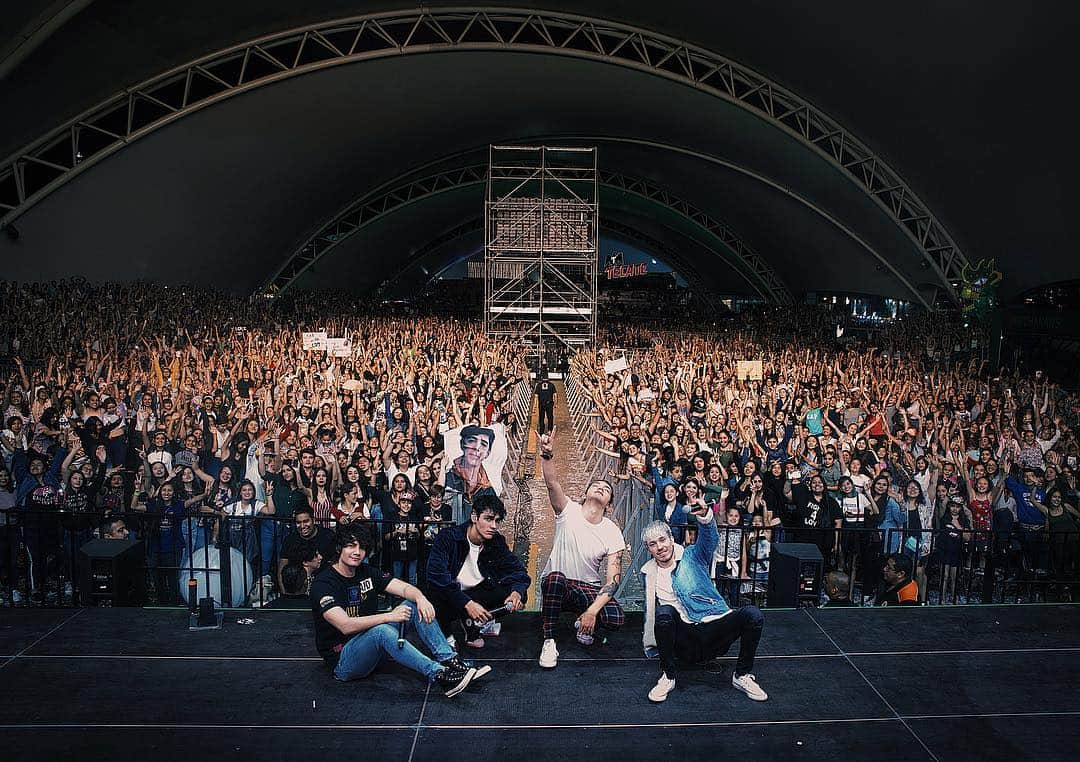 CD9さんのインスタグラム写真 - (CD9Instagram)「GRACIAS AGUASCALIENTES POR ESTA GRAN NOCHE. ¡17,000 PERSONAS! ¡LAS/OS AMAMOS!」4月26日 9時53分 - cd9