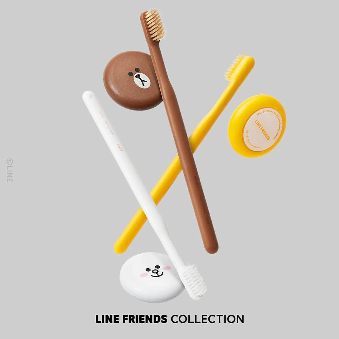 LINE FRIENDSさんのインスタグラム写真 - (LINE FRIENDSInstagram)「. Plain desk - Turned - Charming space!  BROWN, CONY, and SALLY  will make your space extra special.  LINE FRIENDS COLLECTION 👉 Link in Bio  #BROWN #CONY #SALLY #MagnetToothbrushSet  #AirpodsCase #DeskAccessories #LINEFRIENDSCOLLECTION」4月26日 10時00分 - linefriends