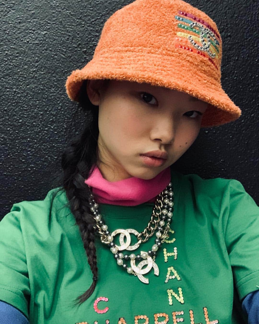 ペ・ユニョンさんのインスタグラム写真 - (ペ・ユニョンInstagram)「Chanel Pharrell 🌈 @chanelofficial @pharrell  #CHANELPHARRELL #Chanel #Pharrell」4月26日 10時02分 - mulan_bae