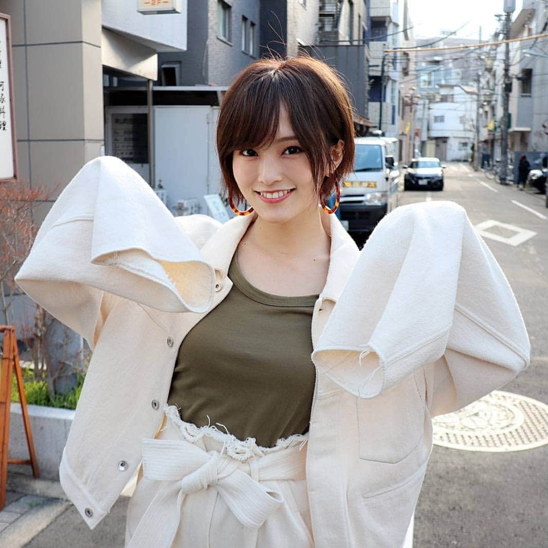 Minaさんのインスタグラム写真 Minainstagram Mina6月号ではミーナ女子に大人気 山本彩ちゃんが登場 本誌ではそんなさや姉のこれからや プライベート 今回の特集テーマである デニム について たっぷりお話してくれました Nmb48卒業を機にバッサリ切った