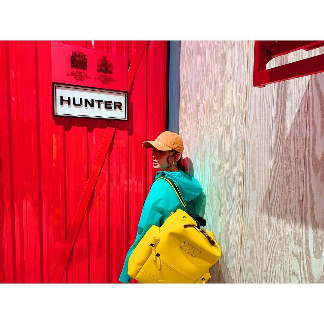 千田愛紗さんのインスタグラム写真 - (千田愛紗Instagram)「💛❤️💚 #hunteroriginal  #huntertaiwan」4月26日 19時44分 - aisa1108