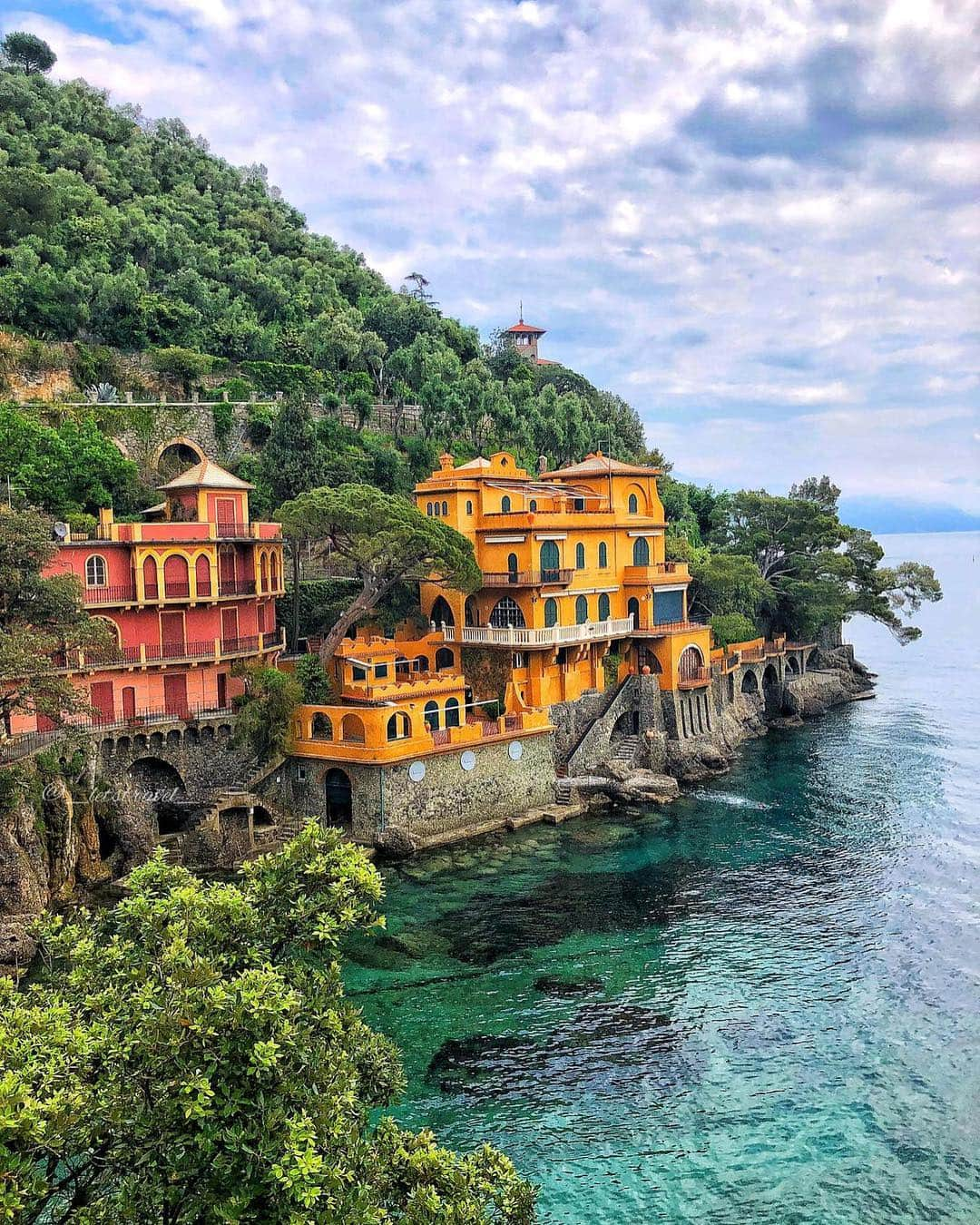 Awesome Wonderful Natureさんのインスタグラム写真 - (Awesome Wonderful NatureInstagram)「Portofino, Italy Courtesy of @_letstravel_  #fantastic_earth」4月26日 19時59分 - fantastic_earth