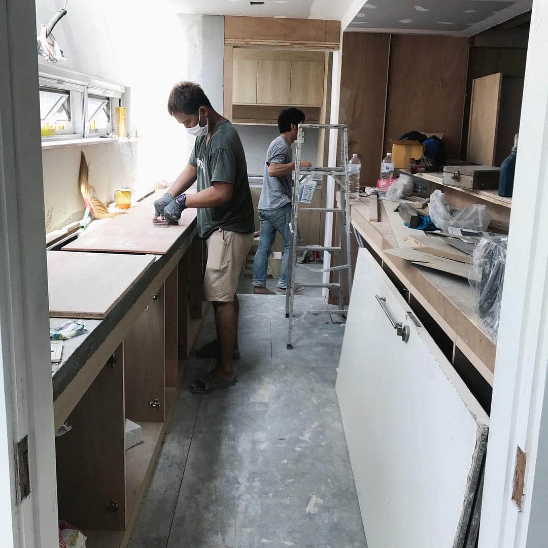 tealilycafeさんのインスタグラム写真 - (tealilycafeInstagram)「TEALILY new house in process. : ) รอกันหน่อยนะคะ  #tea #tealily #tealilycafe #tealilymatchahouse #matchahouse #bkkcafe #cafe」4月26日 20時11分 - home.matcha