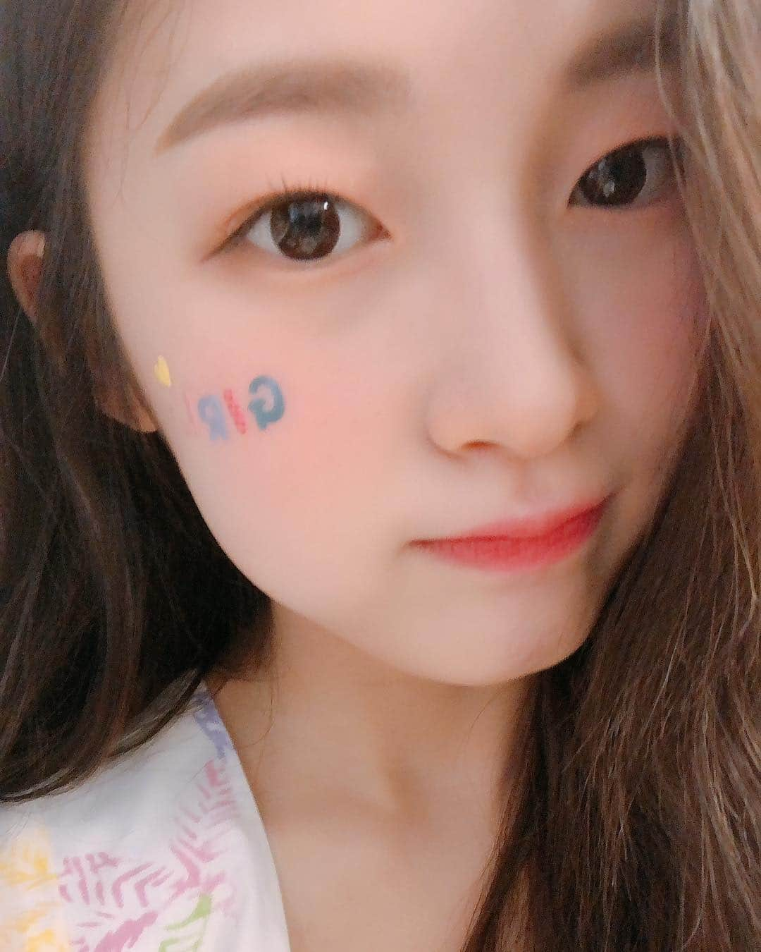 OH MY GIRLさんのインスタグラム写真 - (OH MY GIRLInstagram)「🥰 #오마이걸 #OHMYGIRL #OMG #아린」4月26日 21時02分 - wm_ohmygirl