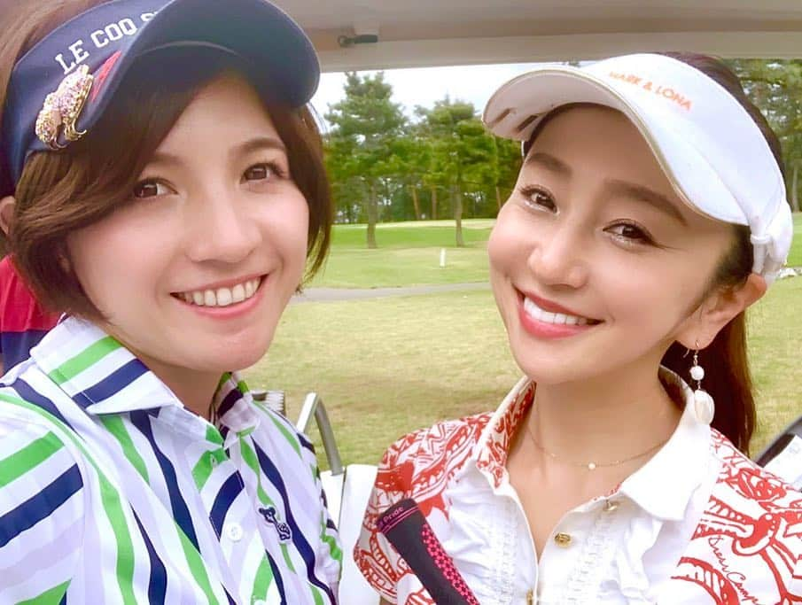 柑谷あゆみさんのインスタグラム写真 - (柑谷あゆみInstagram)「GTBカップ第2戦⛳️ ご参加いただいた皆様ありがとうございました🥰 思ったより天候も悪くならず、途中からはゴルフ日和な1日になりました🌞 前半49で久々に100切れると思ったら、、 後半59もたたいてしまい、、😭 ゴルフって楽しいなぁー😂😂 そして、なべじゅんこと渡辺順子ちゃん卒業💐 今いる唯一の同期バーディーズでした。 めっちゃ寂しいけど、、 プライベートで遊んでもらおう🏌️‍♀️💕 ・ #GTバーディーズカップ#GTバーディーズ#紫カントリークラブ #ゴルフトゥデイ#GOLFTODAY#三栄書房 #ラウンド#fujikurashaft #ゴルフウェア  #vivaheart#ゴルフ女子#女子ゴルフ #ゴルファ #golf  #golfing  #golflife  #golfgirl  #instagolf  #golfer #girlgolfer #골프 #골프웨어 #กอล์ฟ#ゴルフ大好き #ゴルフコーデ #ゴルフコーディネート #ゴルフファッション#ゴルフ好きな人と繋がりたい」4月26日 12時17分 - kantani_ayumi