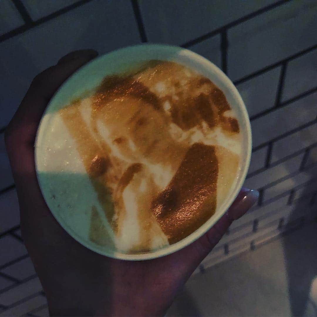 ICONIQのグルメインスタ