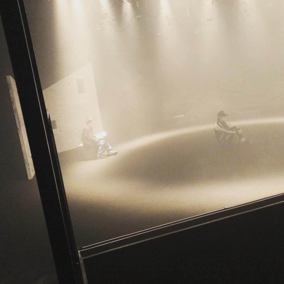 竹内寿さんのインスタグラム写真 - (竹内寿Instagram)「KAAT3階でやっている『Naked Theatre –裸の劇場– 』いつ見てきました。 素敵でした。」4月26日 12時30分 - toshi.takeuchi