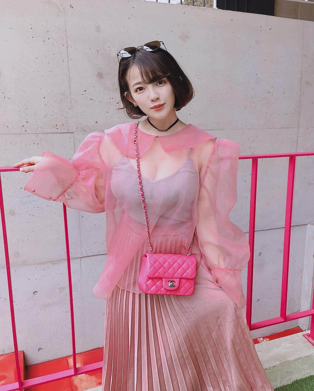 天木じゅんさんのインスタグラム写真 - (天木じゅんInstagram)「pink code💗💓 . . . #天木code #1mmでもいいなと思ったらいいね  #天木じゅん  #coordinate  #fashion」4月26日 13時02分 - jun.amaki