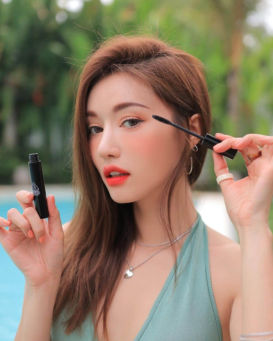 Official STYLENANDAさんのインスタグラム写真 - (Official STYLENANDAInstagram)「번짐제로! 리얼 워터프루프 마스카라🖤3CE WATERPROOF MEGA VOLUME MASCARA #stylenanda #3ce #3cewaterproofmascara」4月26日 13時27分 - houseof3ce