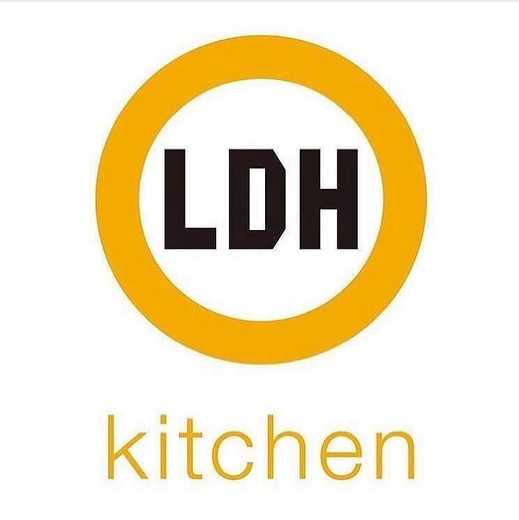 LDH kitchenさんのインスタグラム写真 - (LDH kitchenInstagram)「. ＝ GW期間中営業のお知らせです ＝ . LDH kitchen店舗をご愛顧いただき誠にありがとうございます。GW中の営業につきまして下記のとおりご案内させていただきます。 誠に勝手ではございますが何卒ご了承賜りますようお願い申し上げます。 . ◉LDH kitchen THE TOKYO HANEDA ◉AMAZAING COFFEE & BAR TOKYO HANEDA AIRPORT 4月27日(土)〜5月6日(月)の期間中営業時間が変更となります。 10:00〜22:00 @thetokyohaneda_official . ◉錦織 4月29日(月)・5月6日(月) 休まず営業致します。 5月7日(火) お休みとさせていただきます。 . ◉小花 4月29日(月)〜5月2日(木) 休まず営業致します。 4月28日(月)・5月3日(金)〜5月6日(月) お休みとさせていただきます。 . ◉鳥蔵 4月28日(日)〜5月6日(月) お休みとさせていただきます。 . ◉野菜畑 土田 4月28日(日)・5月5日(日) 休まず営業致します。 4月30日(火)〜5月1日(水) お休みとさせていただきます。 5月6日(月)〜5月10日(月) お休みとさせていただきます。 @tsuchida_nakameguro . ◉鮨 つぼみ 5月1日(水) 定休日 5月4日(土)〜5月8日(水) お休みとさせていただきます。 . #LDHkitchen」4月26日 13時45分 - ldhkitchen_official