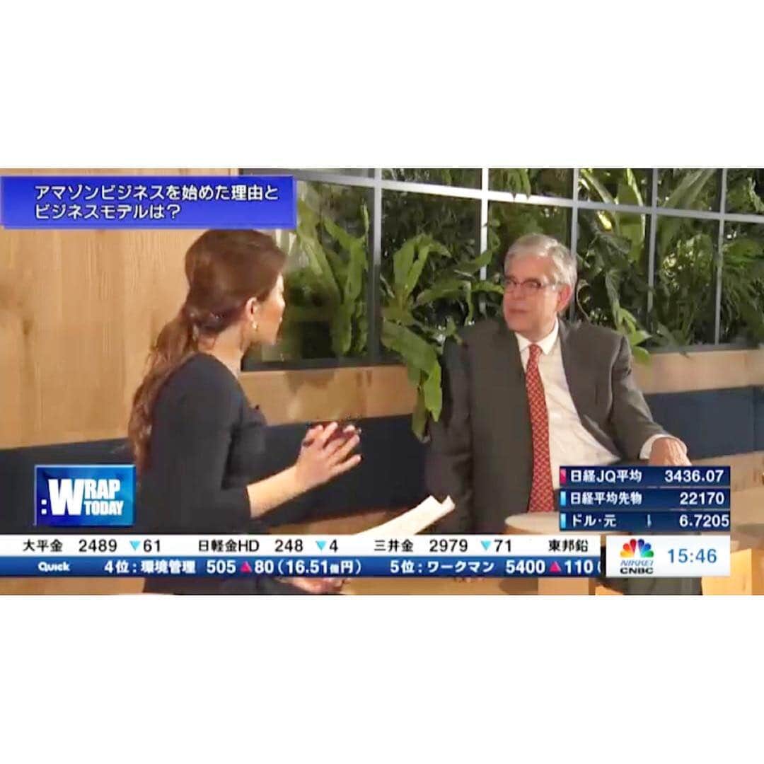 のインスタグラム：「Interview✨  #amazon #amazon #amazonjapan #it’sstilldayone #dayone  #nikkeicnbc #日経cnbc  #アマゾン #経営者 #amazonbusiness #アマゾンビジネス #pb #プライベートブランド #privatebrand #news #newsreporter #キャスター #アナウンサー」