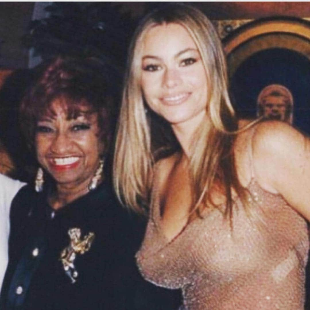 ソフィア・ベルガラさんのインスタグラム写真 - (ソフィア・ベルガラInstagram)「#tbt😍😍😍😍 #thequeen #myfavorite #the90’smiami🌞🌞 #Celia」4月26日 14時07分 - sofiavergara