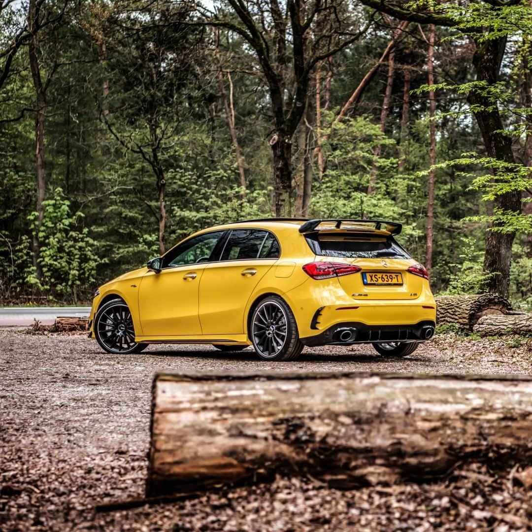 メルセデス・ベンツさんのインスタグラム写真 - (メルセデス・ベンツInstagram)「Eye candy! 🍬 Photo by @basfransenphotography. __________ [Mercedes-AMG A 35 4MATIC | Kraftstoffverbrauch kombiniert: 7,4 - 7,3 l/100 km | CO2-Emissionen kombiniert: 169 - 167 g/km | http://mb4.me/Rechtlicher_Hinweis/] . #MercedesBenz #MercedesAMG #⭐ #AMG #AMGA35 #4MATIC #mbfanphoto #automotivedesign #eyecandy #mbcar」4月26日 15時00分 - mercedesbenz