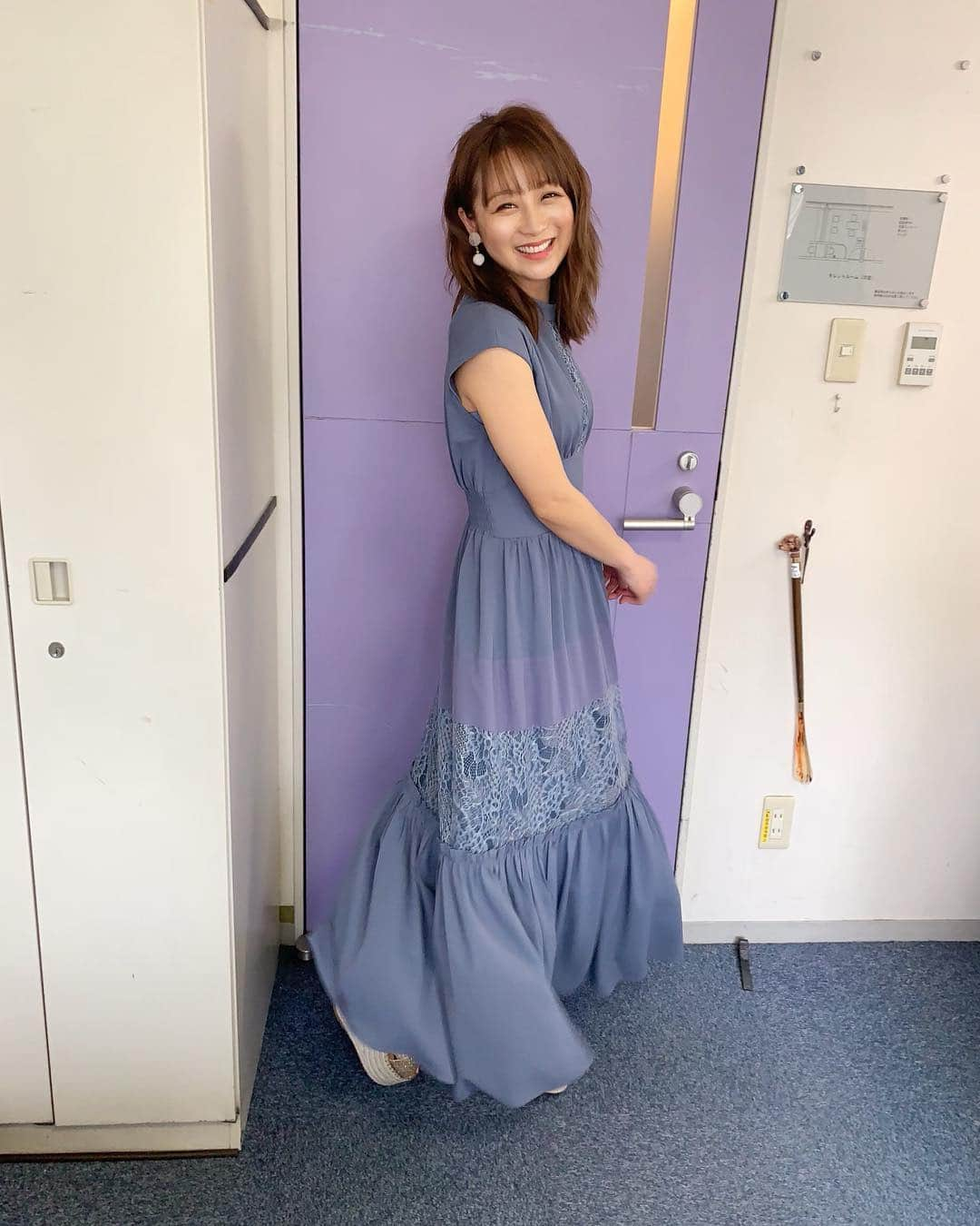 鈴木奈々さんのインスタグラム写真 - (鈴木奈々Instagram)「今日のコーデです♡♡♡ ワンピース→LADYMADE サンダル→R&E #今日のコーデ #テレビ衣装  #ロングワンピース」4月26日 15時27分 - nana_suzuki79