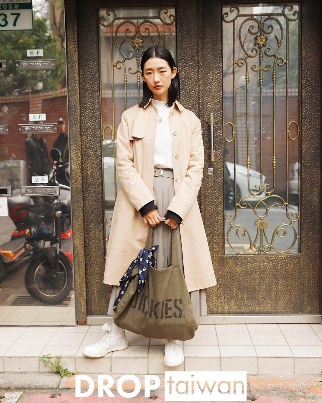 Droptokyoさんのインスタグラム写真 - (DroptokyoInstagram)「TAIWAN STREET SNAP @drop_taiwan  #streetstyle#droptokyo#taiwan#streetscene#streetfashion#streetwear#streetculture#fashion#hairstyle#台湾#taipei #街拍#時尚#東區#穿搭#街拍style #時尚穿搭#街頭攝影#台北#潮流#台灣 Photography: @yuri_horie_」4月26日 15時43分 - drop_tokyo