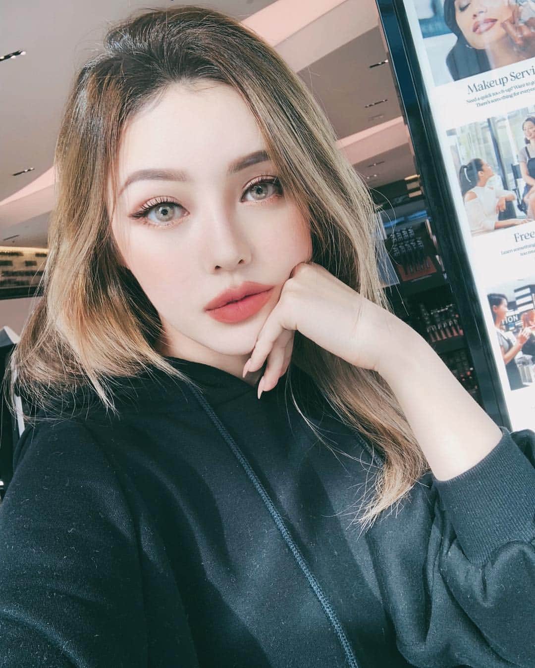 ポニーさんのインスタグラム写真 ポニーinstagram 비행기 담요 덮으면 이렇게 됩니다 4月26