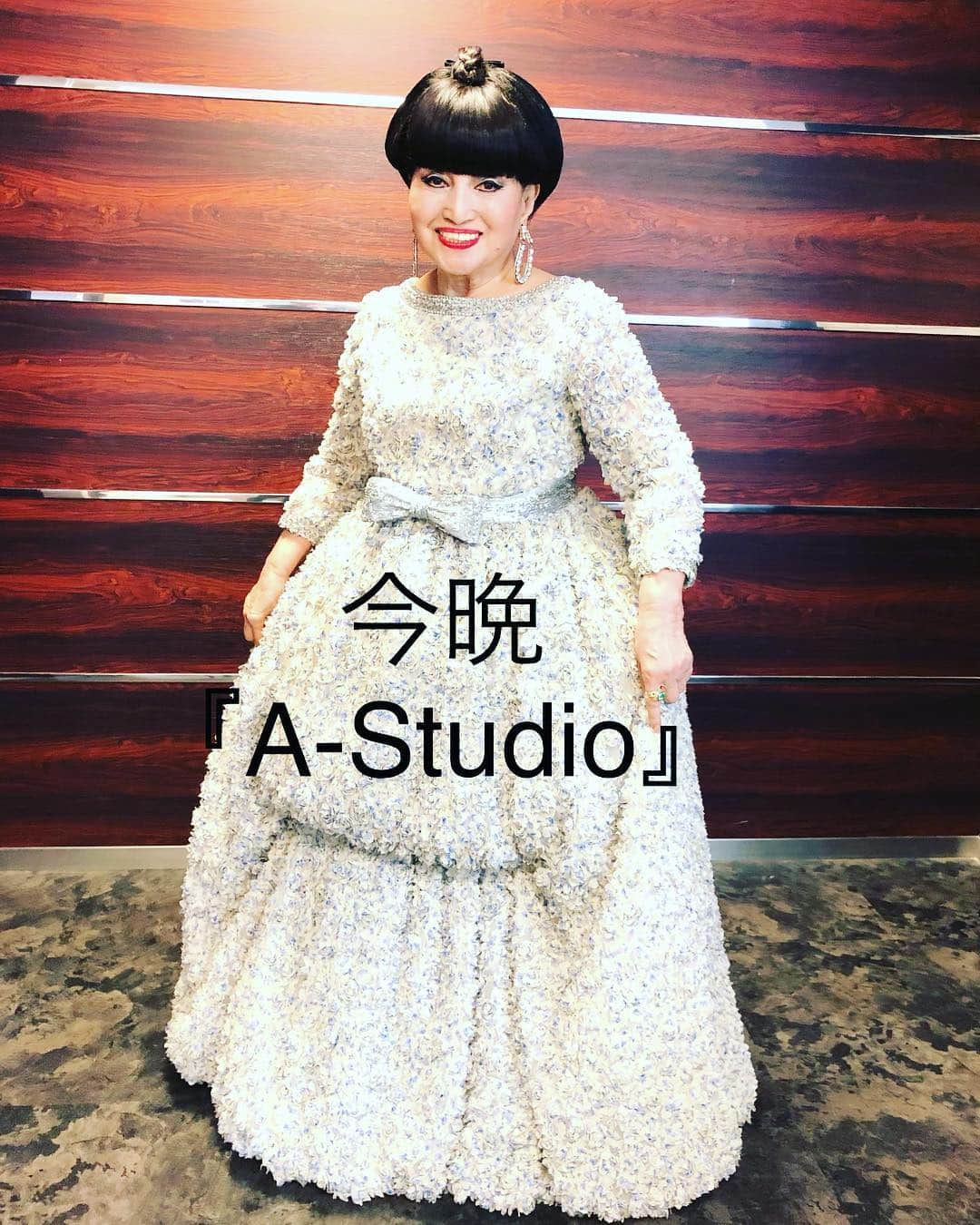 黒柳徹子さんのインスタグラム写真 - (黒柳徹子Instagram)「あら、たいへん！今晩(4月26日金曜日)11時から、鶴瓶さんの『A-Studio』(TBS系)にゲスト出演します。 番組中、鶴瓶さんとずっと笑ってた！ 面白いです💕 是非、ご覧ください」4月26日 16時36分 - tetsukokuroyanagi