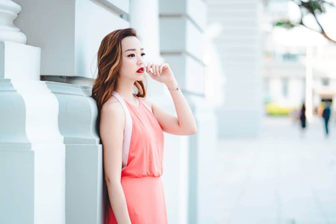 Nicole Chenのインスタグラム：「Been sleeping... #sleep #rain」