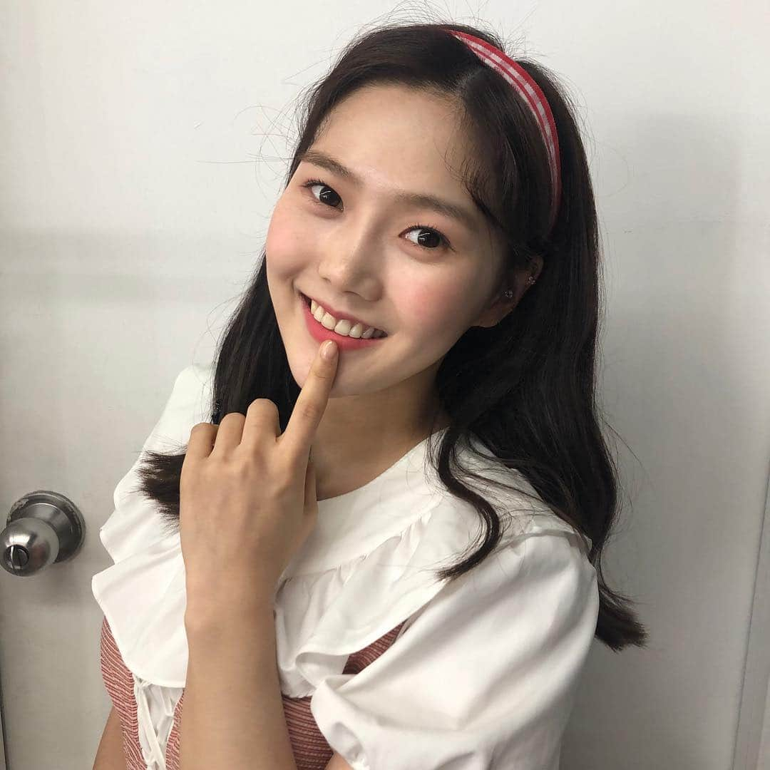 OH MY GIRLさんのインスタグラム写真 - (OH MY GIRLInstagram)「💕 #오마이걸 #효정 #OHMYGIRL #OMG」4月26日 16時40分 - wm_ohmygirl