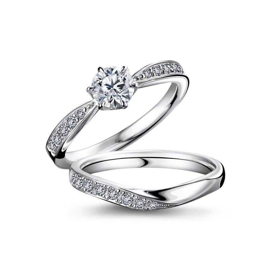 ラザール ダイヤモンド ブティック公式 | 婚約・結婚指輪さんのインスタグラム写真 - (ラザール ダイヤモンド ブティック公式 | 婚約・結婚指輪Instagram)「・ 連休はラザール ダイヤモンドのお店へどうぞ ・ 指輪、プロポーズ、式場、ドレス、ゲスト、引き出物……数え切れないほど決めごとがあるブライダル。 おふたりでまとまった時間が取れる連休中は絶好のプランニング期間。 実際に指輪を眺めたら、理想の式や新婚生活が見えてくるかも。 ・ ●・○・●・○・●・○・●・○・●・○・●・○・●・○・●・○・ 上から GRACE/グレース(Carat : 0.2ct～/Price(税抜) : 258,000円～)、 MANHATTANHENGE/マンハッタンヘンジ(Carat : 0.20ct～/Price(税抜)  200,000円～) RAVINE/ラヴィン(Carat : 0.20ct～/Price(税抜) : 258,000円～) ●・○・●・○・●・○・●・○・●・○・●・○・●・○・●・○・ ・ THE WORLD’S MOST BEAUTIFUL DIAMOND® 商品詳細はプロフィール @lazarediamond_boutique のURLからどうぞ ・ ご予約のうえ、初来店の方に2,000円分のJCB商品券をプレゼント ・ #ラザールダイヤモンド #lazarediamond #プロポーズ #ブライダルリング #マリッジリング #エンゲージリング #エンゲージメントリング #ダイヤモンド #ダイヤモンドリング #プラチナリング #ジュエリー #ring #bridal #jewelry #結婚 #指輪 #婚約 #婚約指輪 #結婚指輪 #婚約指輪選び #結婚指輪選び #指輪探し #婚約しました #結婚しました #結婚式 #結婚式準備 #2019年春婚 #2019年夏婚 #2019年秋婚 #2019年冬婚」4月26日 17時02分 - lazarediamond_boutique
